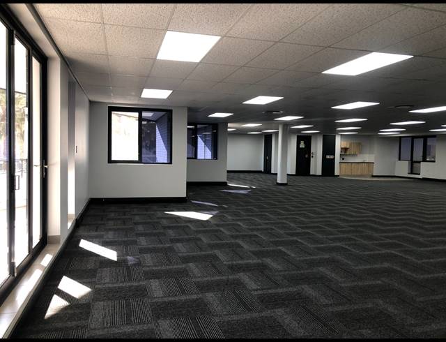 271M² RETAIL TO LET IN ROSEBANK